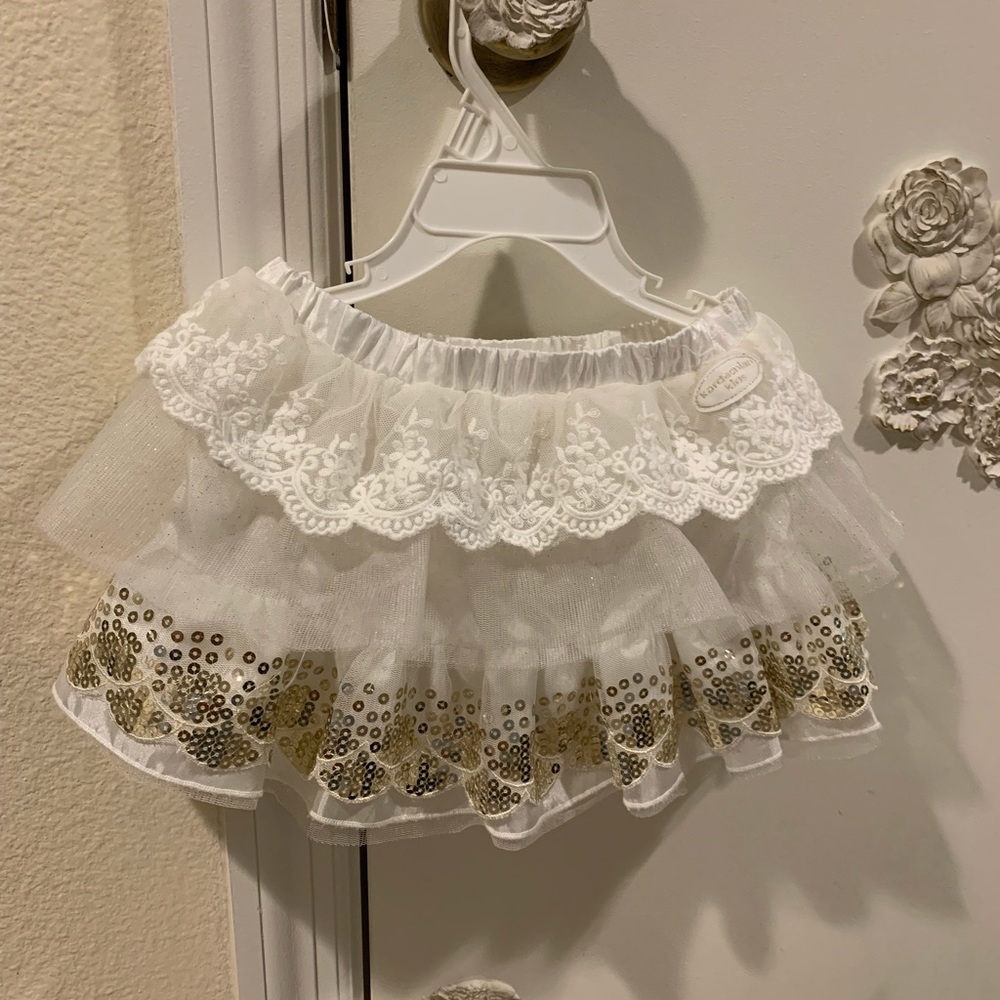 Kardashian Kids Ruffle white & gold Skirt